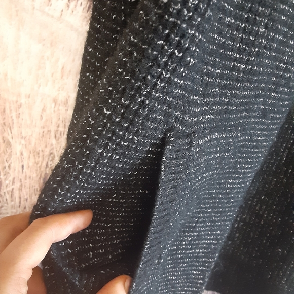 DONATED Black cardigan - Picture 3 of 5